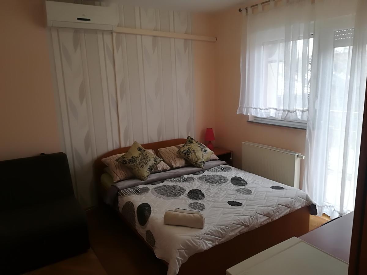 Guesthouse Sava Σλαβόνσκι Μπροντ Εξωτερικό φωτογραφία