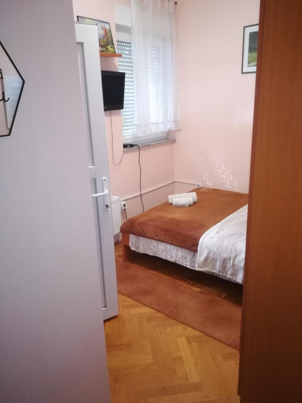Guesthouse Sava Σλαβόνσκι Μπροντ Εξωτερικό φωτογραφία