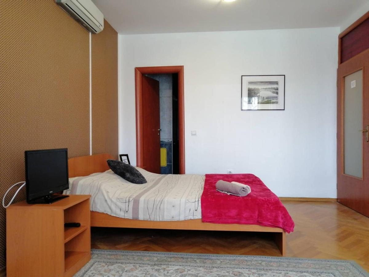 Guesthouse Sava Σλαβόνσκι Μπροντ Εξωτερικό φωτογραφία