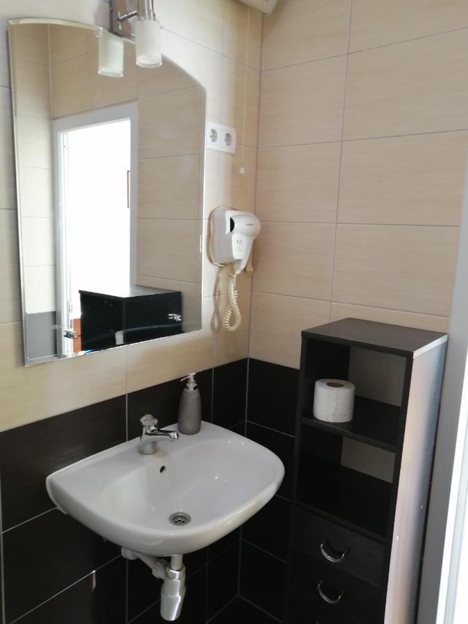 Guesthouse Sava Σλαβόνσκι Μπροντ Εξωτερικό φωτογραφία